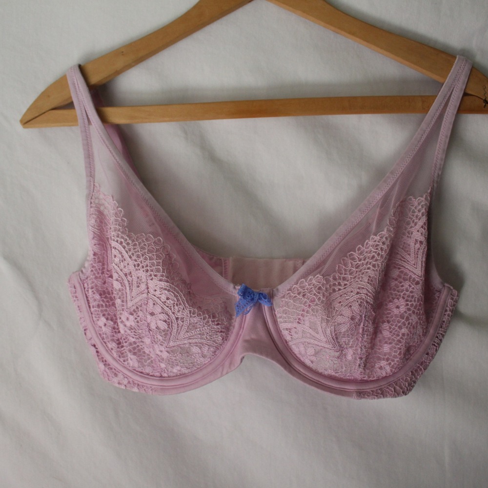 Victoria's‎ Secret Body Unlined Demi Bra 34DD Light Pink Lace Bow Accent